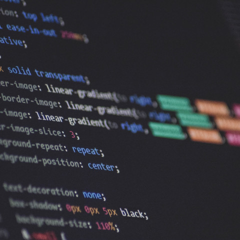 Código CSS - Photo by Maik Jonietz on Unsplash