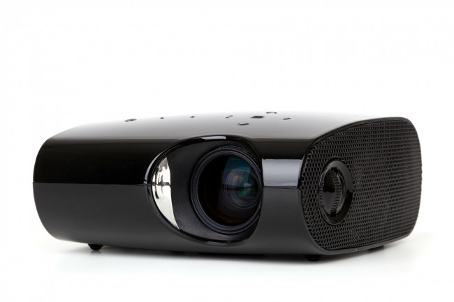 El proyector del equipo microinformático El proyector del equipo microinformático
