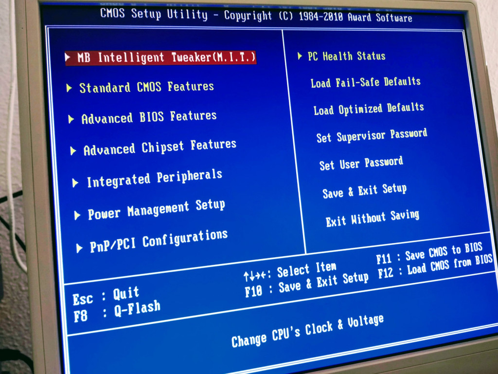 BIOS y UEFI: funcionamiento y configuración BIOS y UEFI: funcionamiento y configuración