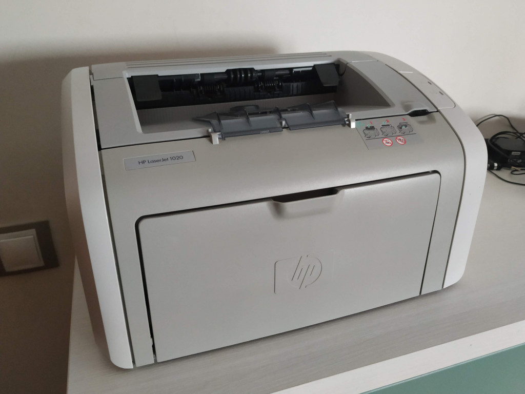 Cómo arreglar el error de carga de papel en la impresora HP LaserJet 1020 Cómo arreglar el error de carga de papel en la impresora HP LaserJet 1020