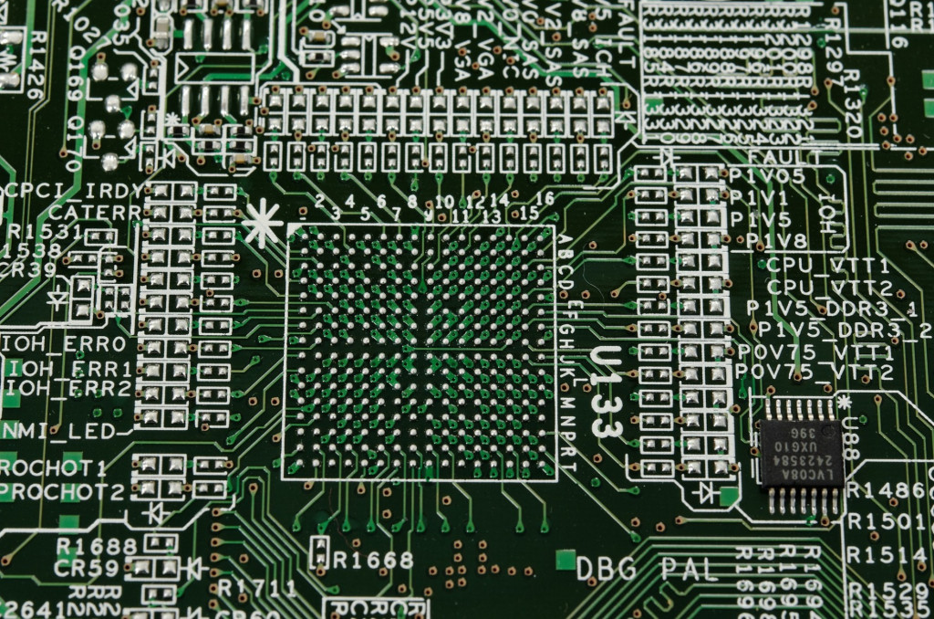 Placa base. Imagen de Chris Ciapala en Pixabay Placa base. Imagen de Chris Ciapala en Pixabay