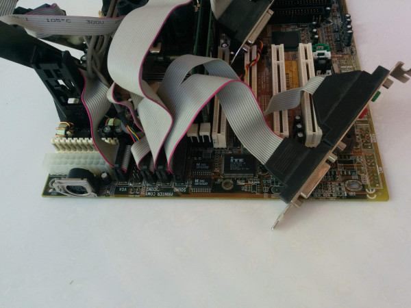 Factor forma AT cables